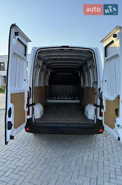 Вантажний фургон Renault Master 2020 в 