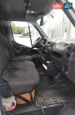 Грузовой фургон Renault Master 2017 в 