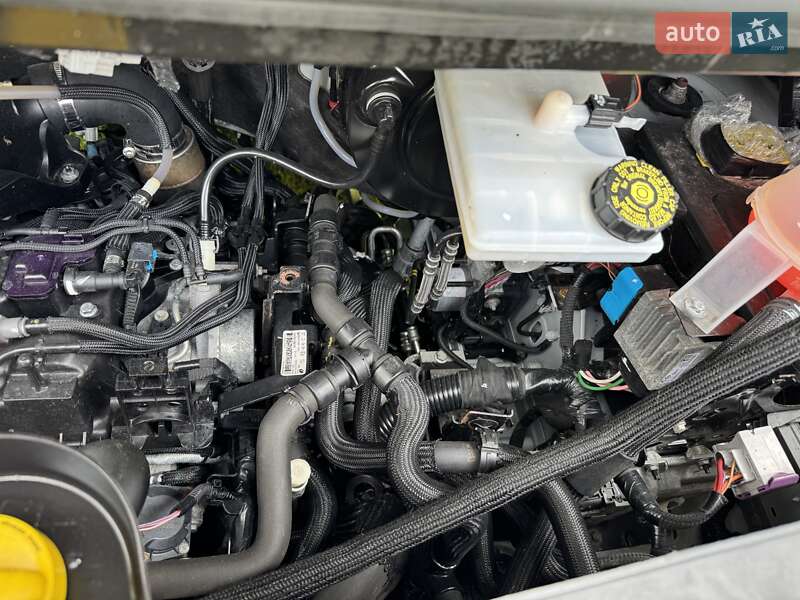 Вантажний фургон Renault Master 2021 в Радивиліві