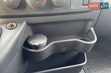 Грузовой фургон Renault Master 2016 в 