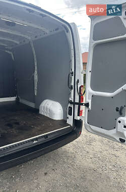 Вантажний фургон Renault Master 2020 в 