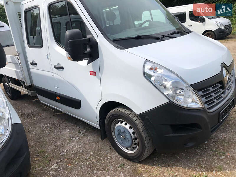 Грузопассажирский фургон Renault Master 2016 в Львове
