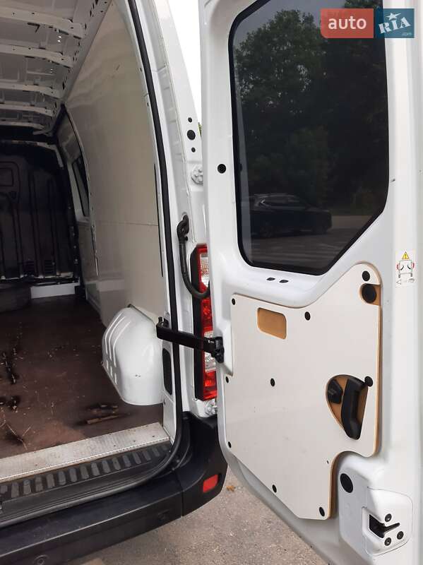 Грузовой фургон Renault Master 2022 в Полтаве