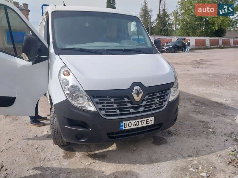 Грузовой фургон Renault Master 2017 в 