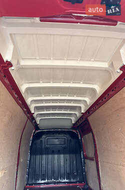 Грузовой фургон Renault Master 2021 в 