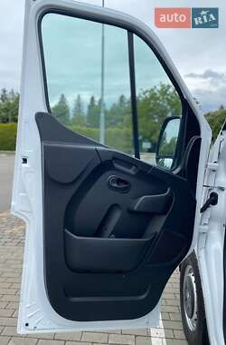 Грузовой фургон Renault Master 2020 в 