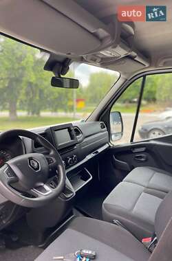 Грузовой фургон Renault Master 2020 в 