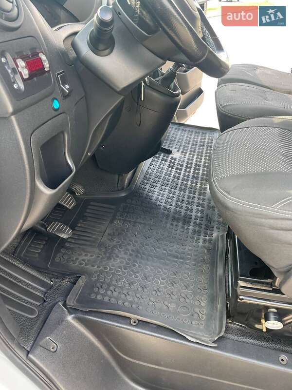 Рефрижератор Renault Master 2013 в Днепре