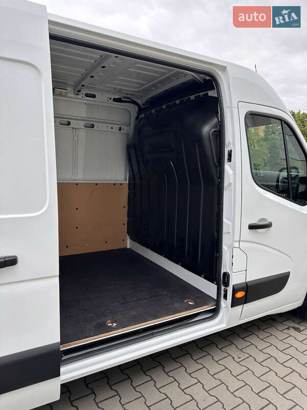 Грузовой фургон Renault Master 2020 в Дубно