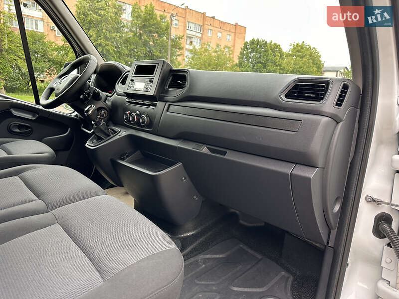 Грузовой фургон Renault Master 2020 в Дубно