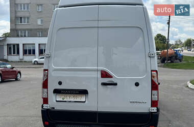 Грузовой фургон Renault Master 2021 в 