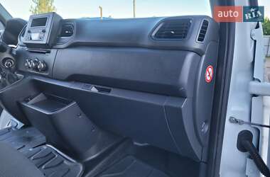 Грузовой фургон Renault Master 2021 в 