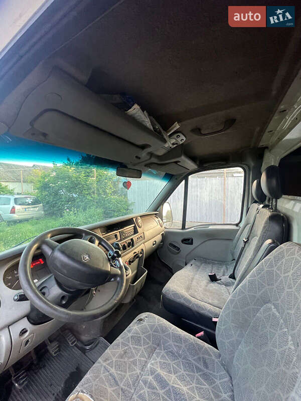 Вантажний фургон Renault Master 2008 в Одесі