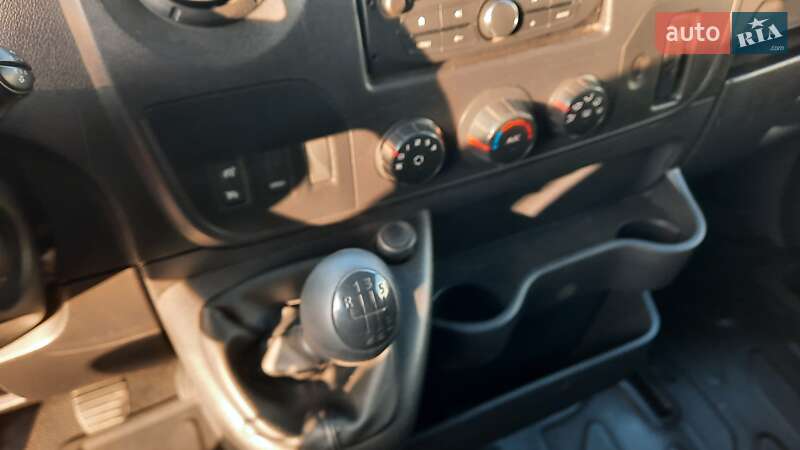 Грузовой фургон Renault Master 2017 в Ивано-Франковске