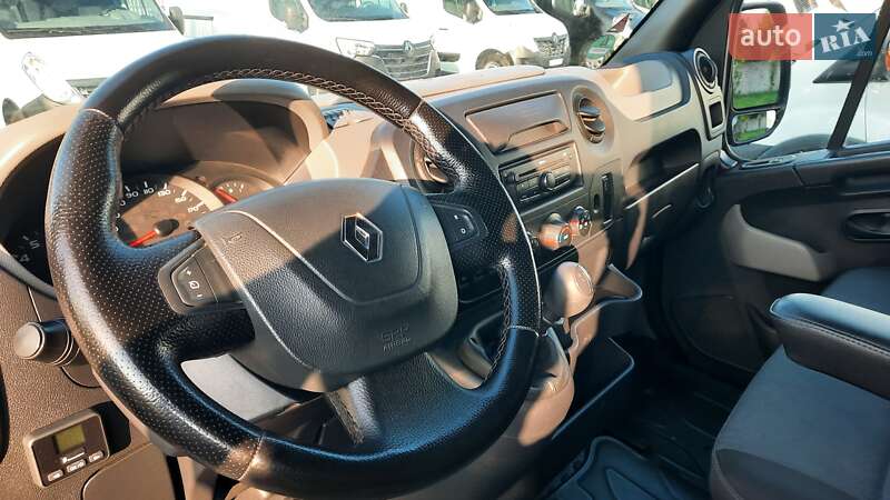 Грузовой фургон Renault Master 2017 в Ивано-Франковске