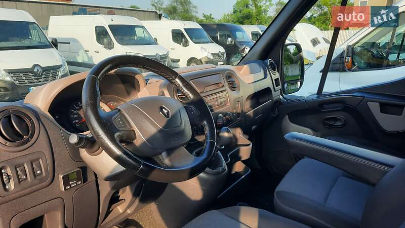 Грузовой фургон Renault Master 2017 в Ивано-Франковске