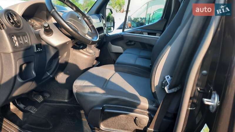 Грузовой фургон Renault Master 2017 в Ивано-Франковске