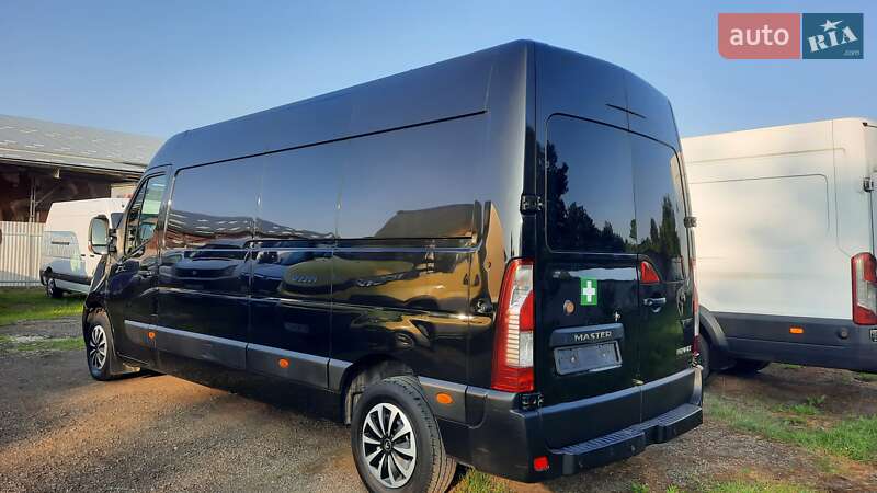 Грузовой фургон Renault Master 2017 в Ивано-Франковске