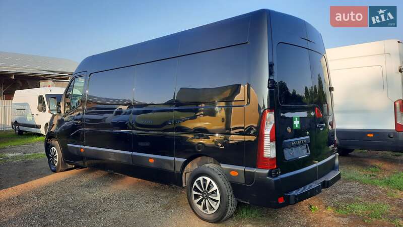 Грузовой фургон Renault Master 2017 в Ивано-Франковске