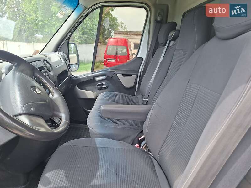 Для перевозки животных Renault Master 2012 в Днепре