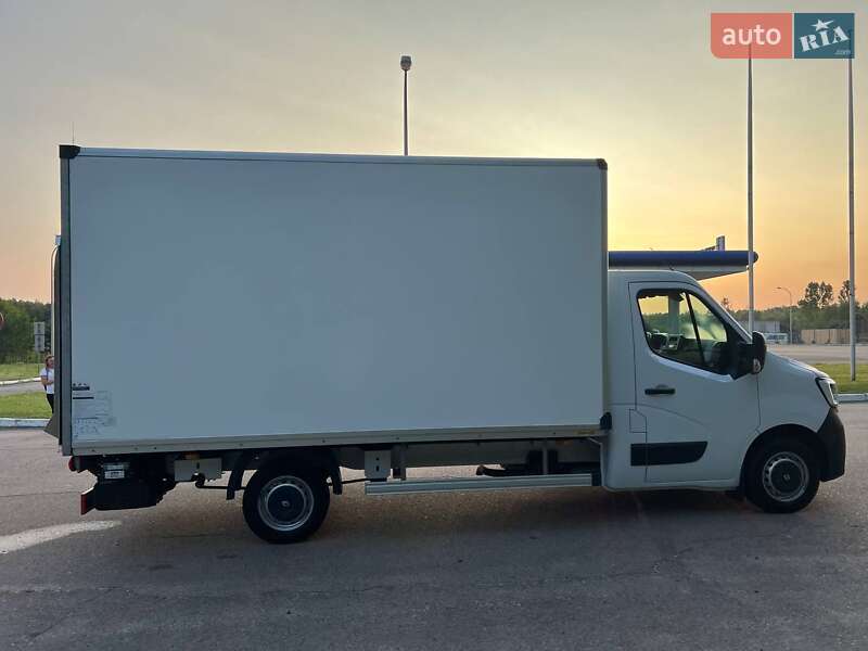 Вантажний фургон Renault Master 2021 в Києві