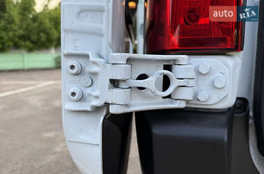 Вантажний фургон Renault Master 2022 в 