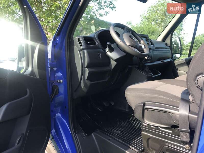 Грузовой фургон Renault Master 2022 в Радивилове