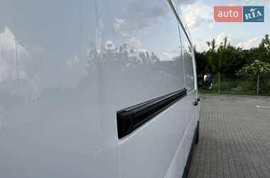 Грузовой фургон Renault Master 2021 в 