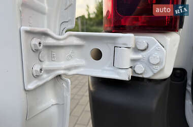 Грузовой фургон Renault Master 2021 в 