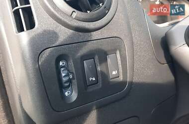Грузовой фургон Renault Master 2016 в 