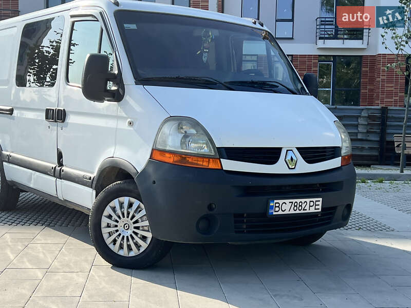 Вантажний фургон Renault Master 2006 в Самборі