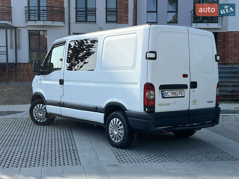 Вантажний фургон Renault Master 2006 в Самборі