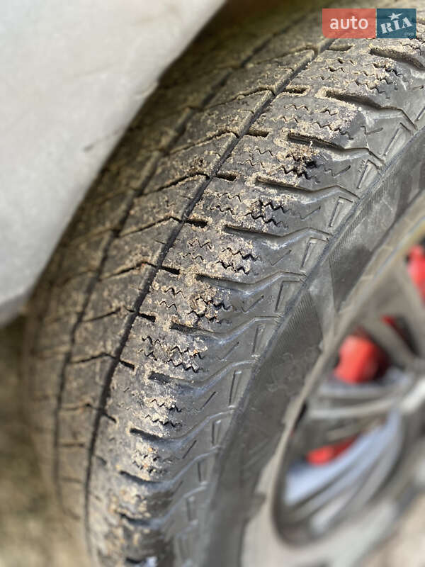 Грузовой фургон Renault Master 2000 в Дрогобыче