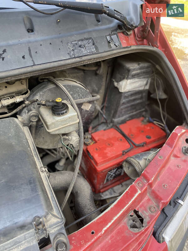 Грузовой фургон Renault Master 2000 в Дрогобыче