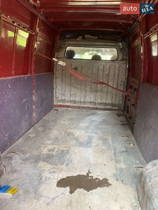 Грузовой фургон Renault Master 2000 в Дрогобыче