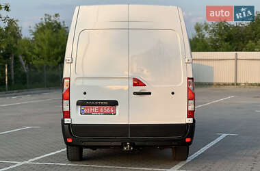 Вантажний фургон Renault Master 2022 в 