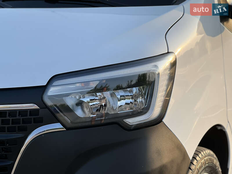 Грузовой фургон Renault Master 2022 в Дубно