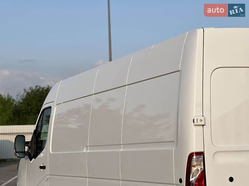Грузовой фургон Renault Master 2022 в Дубно