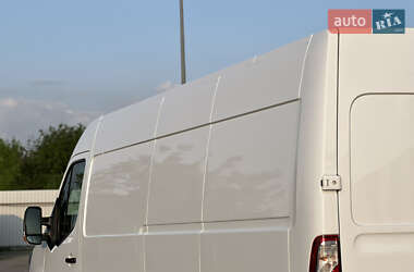Вантажний фургон Renault Master 2022 в 
