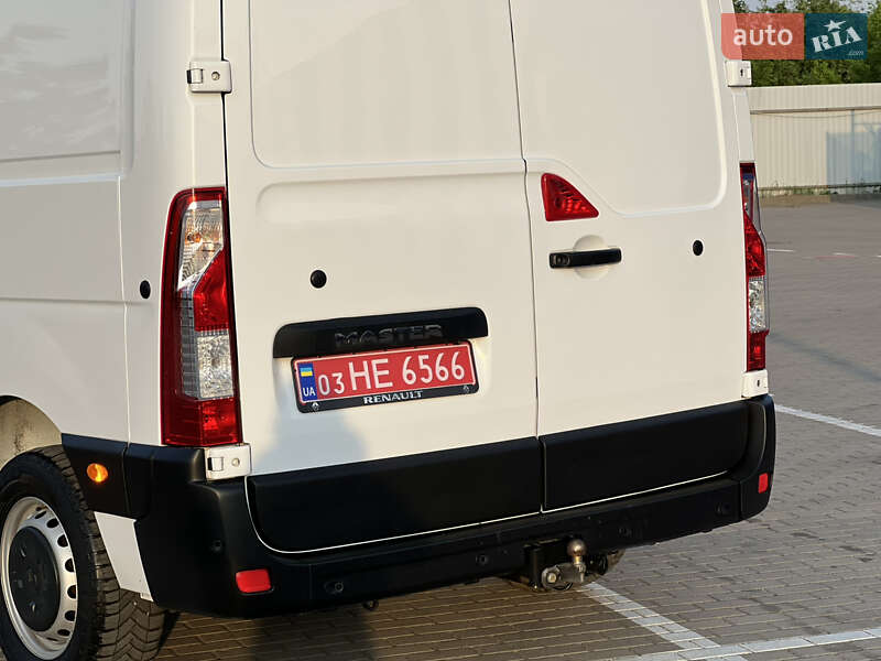 Грузовой фургон Renault Master 2022 в Дубно