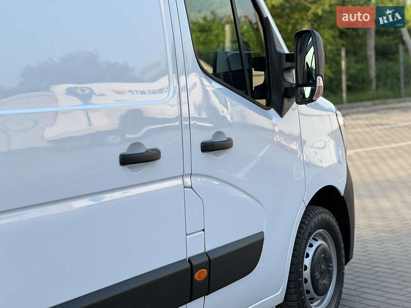 Грузовой фургон Renault Master 2022 в Дубно