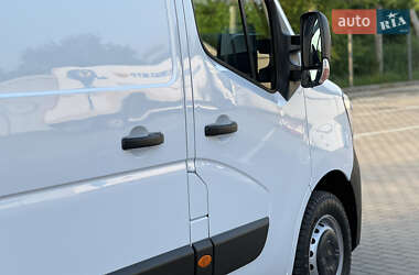 Вантажний фургон Renault Master 2022 в 