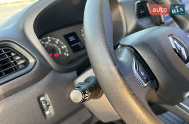 Вантажний фургон Renault Master 2022 в 