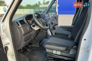 Вантажний фургон Renault Master 2022 в 