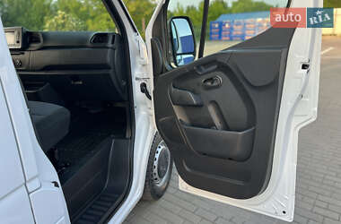 Вантажний фургон Renault Master 2022 в 
