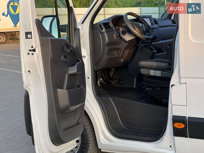 Грузовой фургон Renault Master 2022 в Дубно
