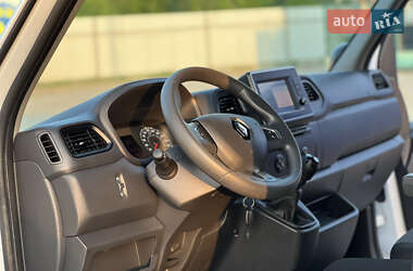Вантажний фургон Renault Master 2022 в 