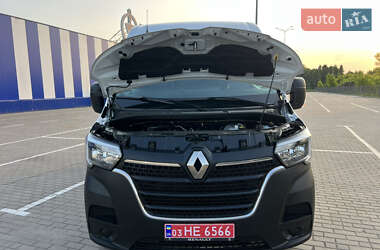 Вантажний фургон Renault Master 2022 в 