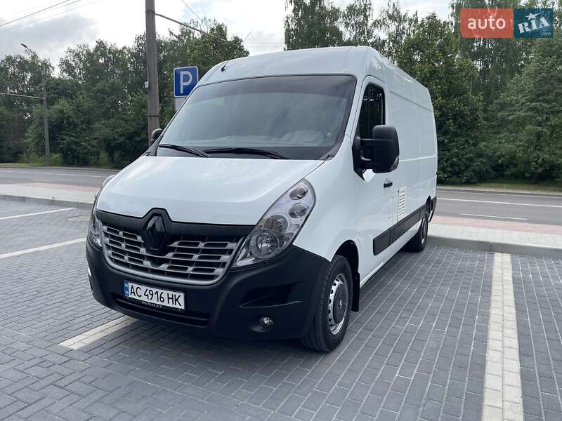 Грузовой фургон Renault Master 2017 в Луцке