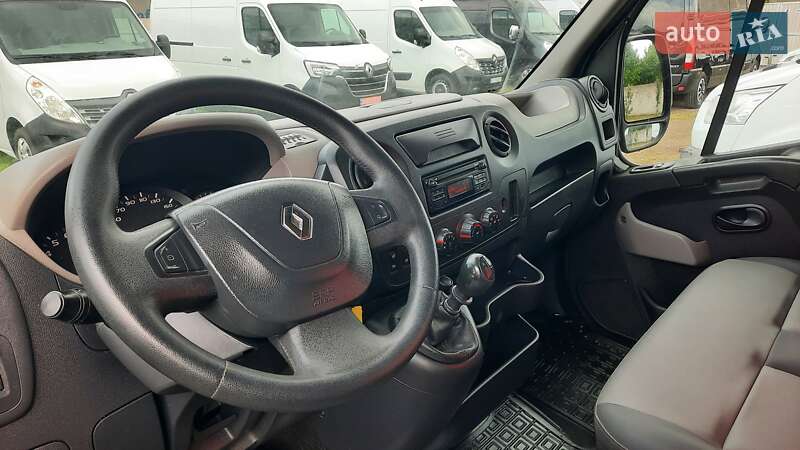 Грузовой фургон Renault Master 2015 в Ивано-Франковске